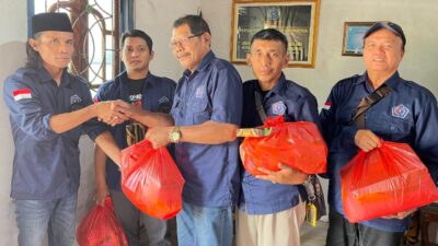 Jelang Lebaran, PJI Bojonegoro Bagikan Parcel untuk Pengurus dan Anggota