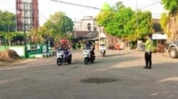 Polisi Hadir, Jalur Tambahrejo Kini Lebih Tertib dan Lancar