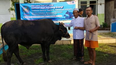 Federasi Serikat Pekerja Pertamina Bersatu Salurkan Satu Sapi Qurban ke Ponpes Al Fitriyah di Jember, 