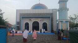 Ratusan Jamaah Padati Masjid Al Muttaqin Sumberagung, Gemuruh Takbir dan Semangat Berkurban Warnai Idul Adha 1447 H