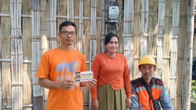 Peduli Sesama, PJI Bojonegoro Pasang Listrik Gratis untuk Warga Sumberrejo dan Kedungadem
