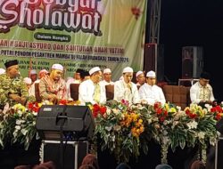 Lantunan Sholawat Menggema di Brangkal, Maulid Akbar Mamba’ul Falah Hadirkan Cahaya Kepedulian untuk Yatim dan Semangat Menuntut Ilmu