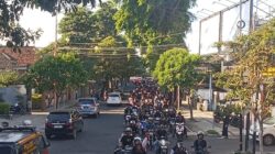 Massa Aksi Tambang Ilegal Banyuwangi Tak Kenal Lelah! Dari Kejaksaan ke Bupati, Lalu Pindah ke DPRD, Armada Truk Mengular hingga Simpang Lima