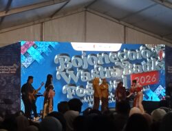 Ribuan Warga Padati Alun-alun, Penampilan Jihan Audi Meriahkan Penutupan Bojonegoro Wastra Batik Festival 2026
