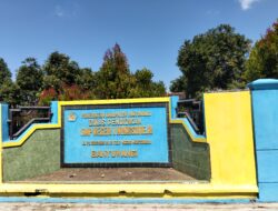 Terabas Aturan Dispendik! SMPN 1 Wongsorejo Diduga Paksa Orang Tua Beli Seragam Rp1,7 Juta, Padahal Edaran Larangan Sudah Keluar
