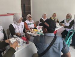 Penutupan TMMD ke-129 Bojonegoro Diwarnai Layanan Kesehatan Gratis, Ratusan Warga Antusias Berobat