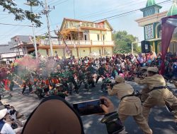 Semangat Perjuangan Bergema di Kedungadem, 47 Grup SD/MI Meriahkan Pawai Budaya