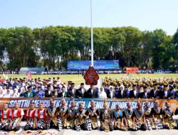 Ribuan Santri Padati Alun-Alun Bojonegoro, Kobarkan Semangat Kebangsaan Menuju Indonesia Emas 2045